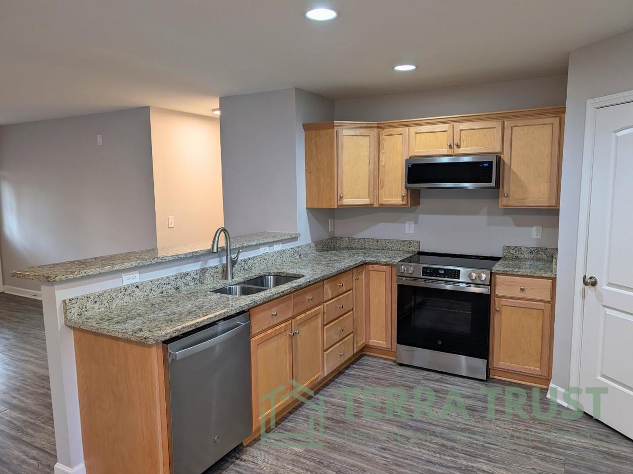 806 Grace Ave - Photo 4 of 20