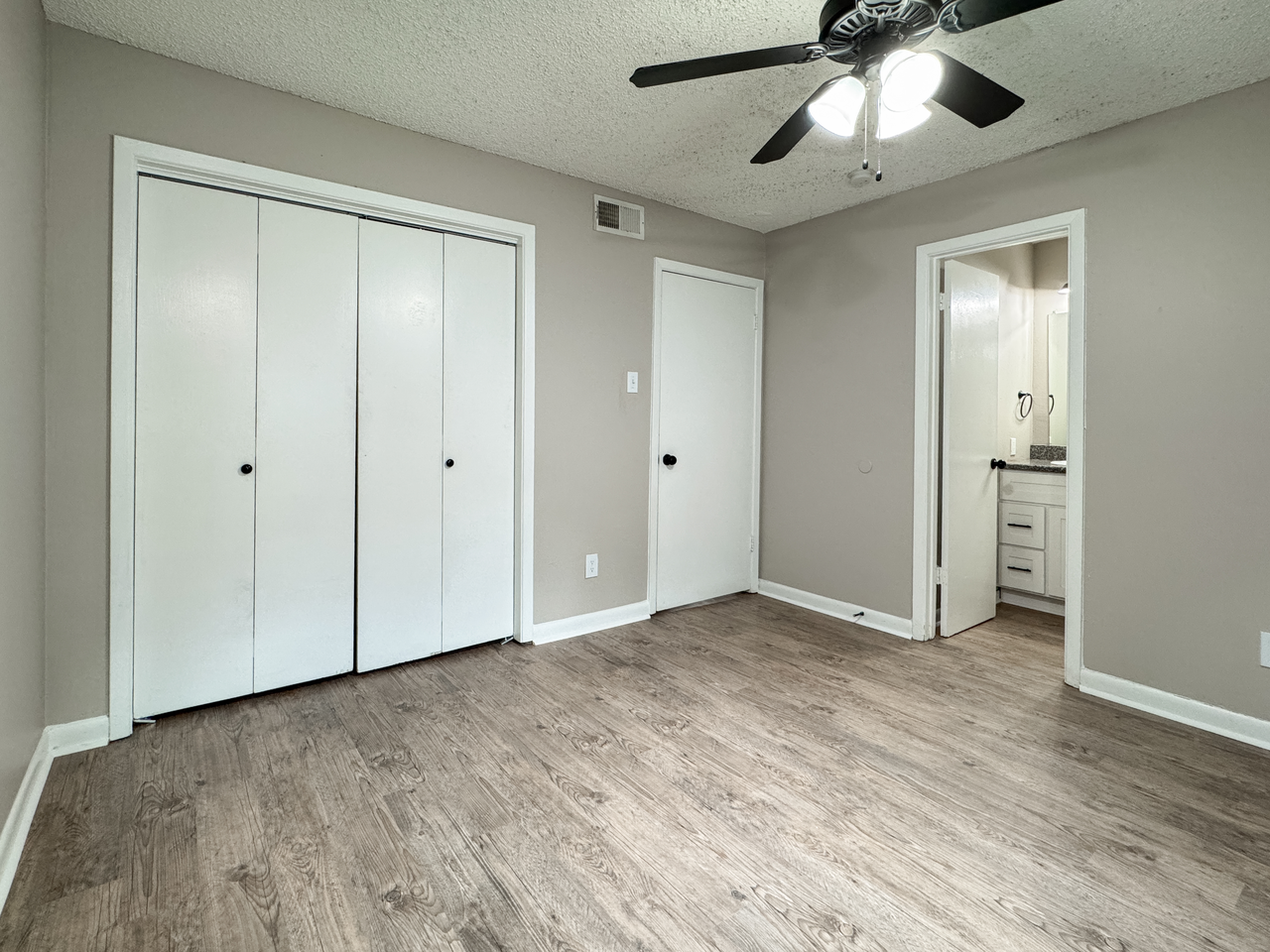 Ingleside Gardens Apartments - Photo 4 of 42