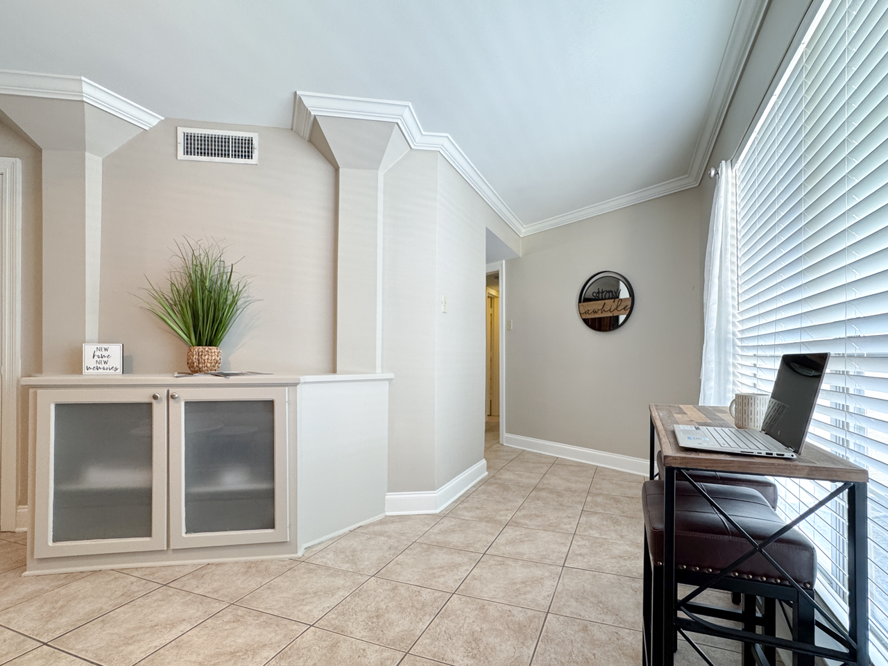 The Hive @ 3rd - Photo 3 of 51