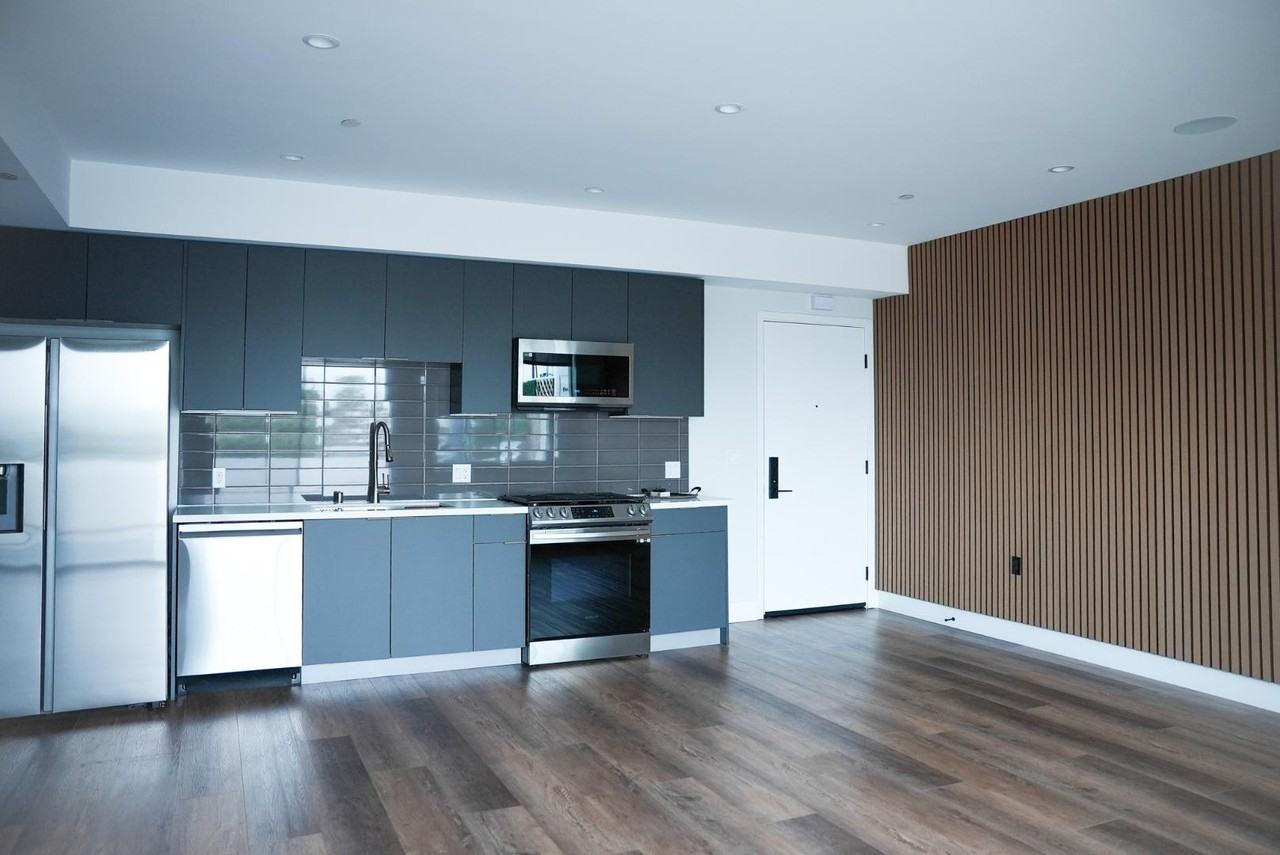 8940 Reseda Blvd - Photo 7 of 23