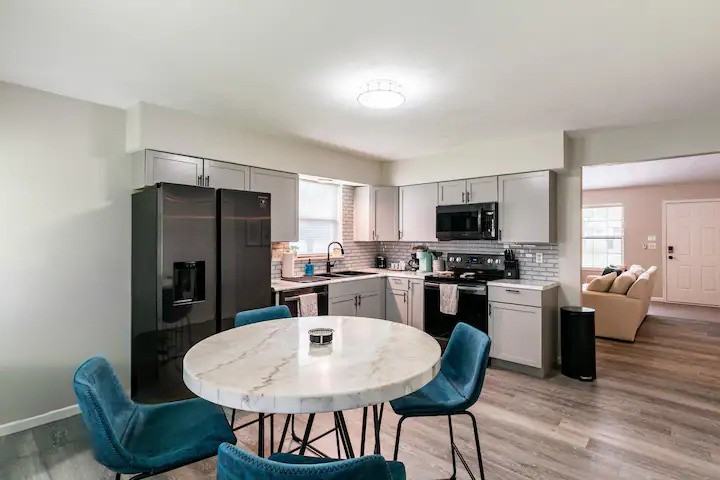 929 Cool Valley Dr #929 - Photo 3 of 8