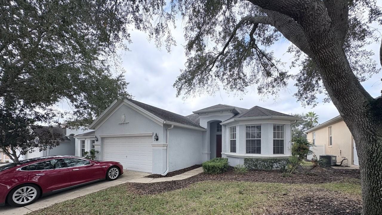 456 Calabay Parc Blvd #1 - Photo 2 of 10