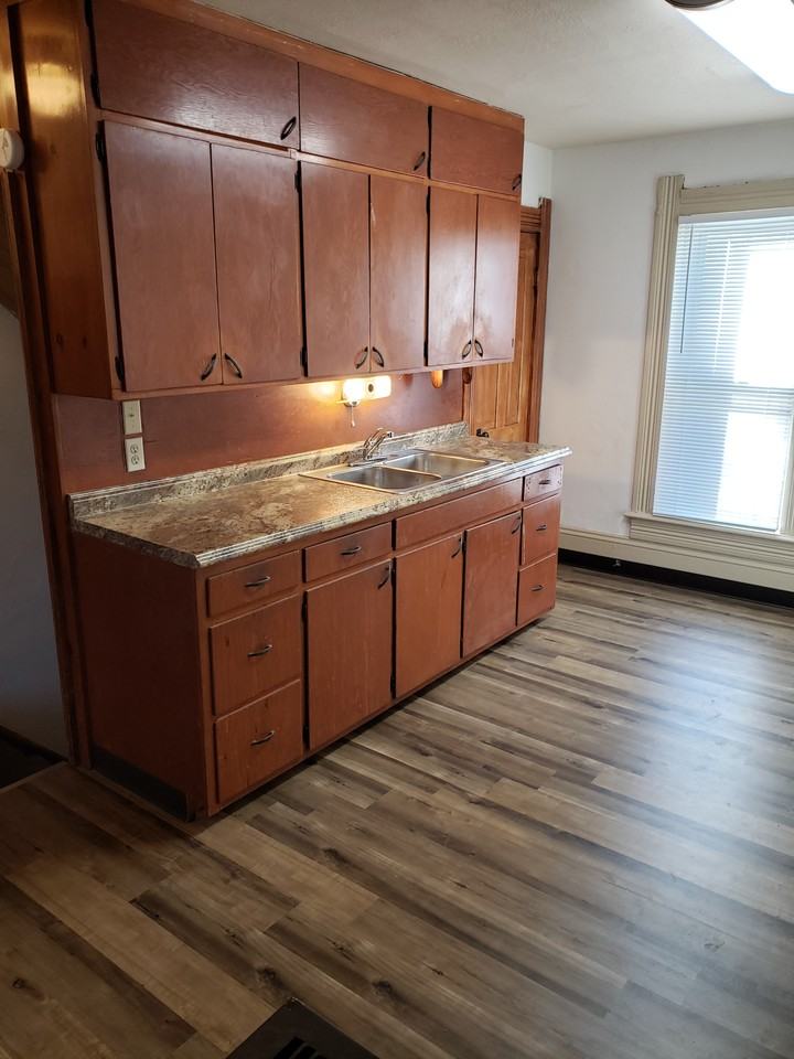 111 W Prospect St #3 - Photo 7 of 8