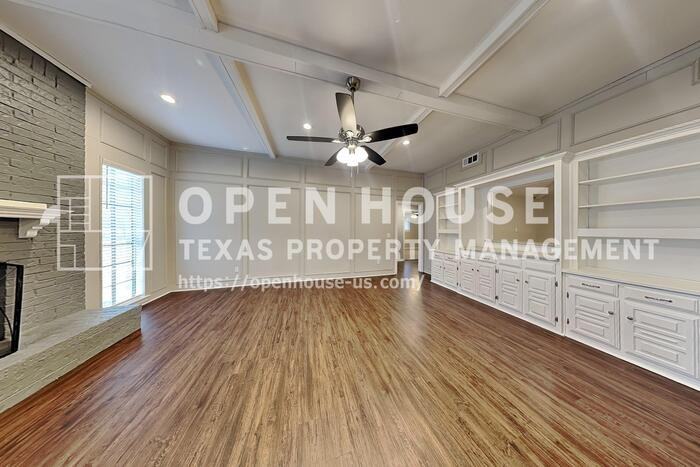 3320 Cross Bend Rd - Photo 4 of 24