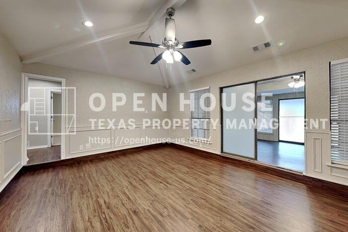 3320 Cross Bend Rd - Photo 7 of 24