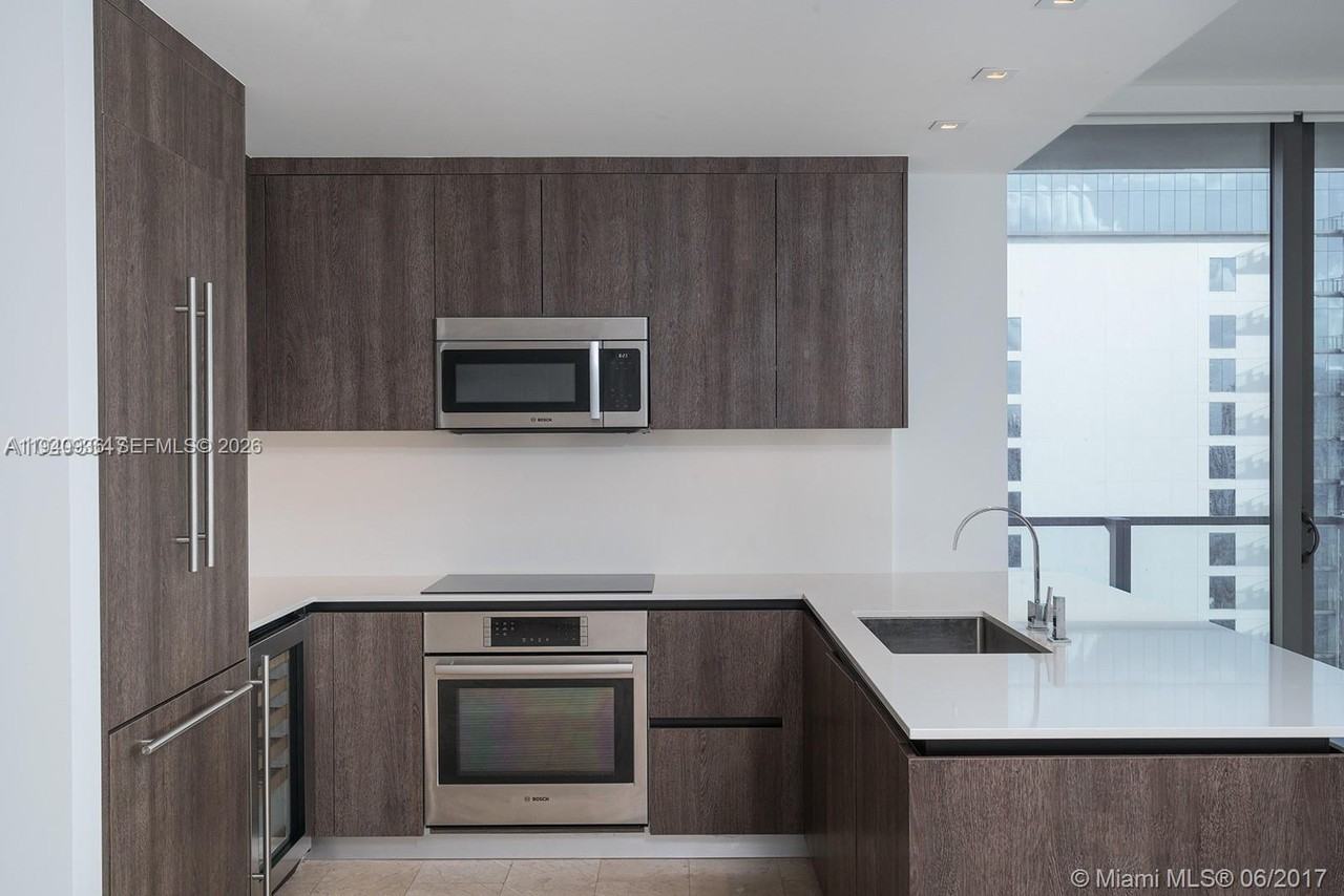 Brickell Ave & SE 7th St - Photo 3 of 12