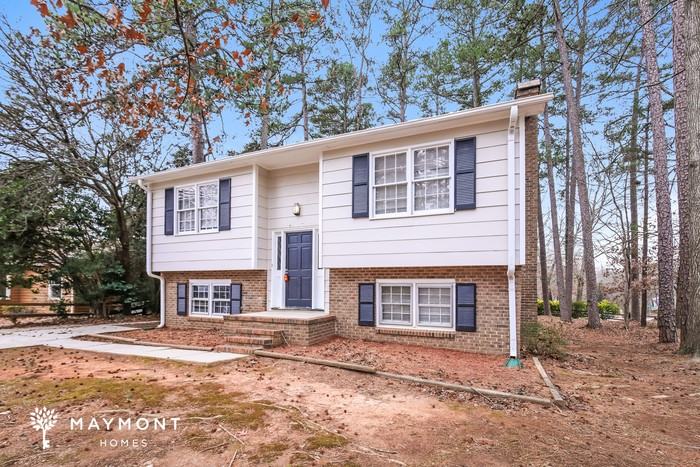 617 Sawmill Rd - Photo 4 of 12