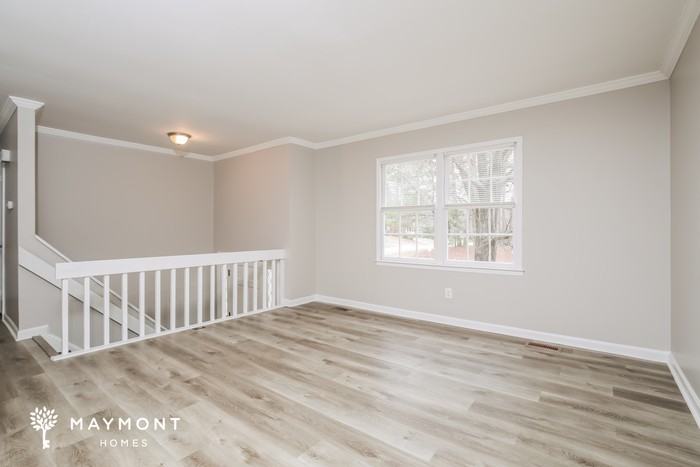 617 Sawmill Rd - Photo 5 of 12