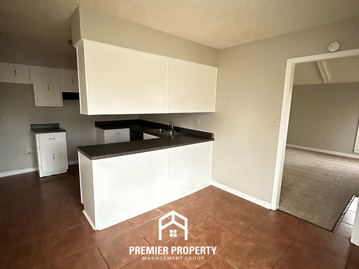 6879 Glenwick Dr - Photo 5 of 24