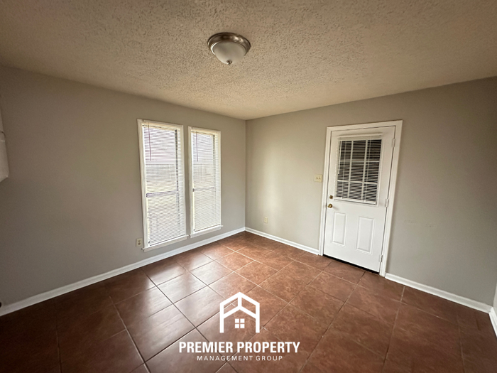 6879 Glenwick Dr - Photo 7 of 24