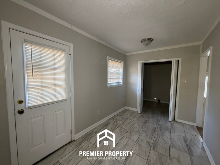 3597 Philsdale Ave - Photo 6 of 23