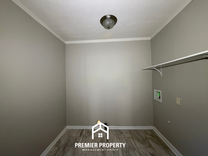 3597 Philsdale Ave - Photo 7 of 23