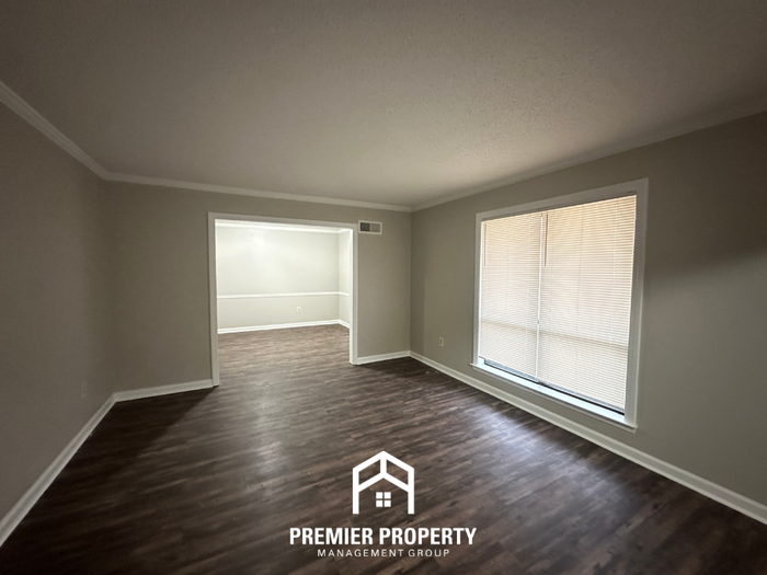 3041 Wood Thrush Dr - Photo 4 of 30