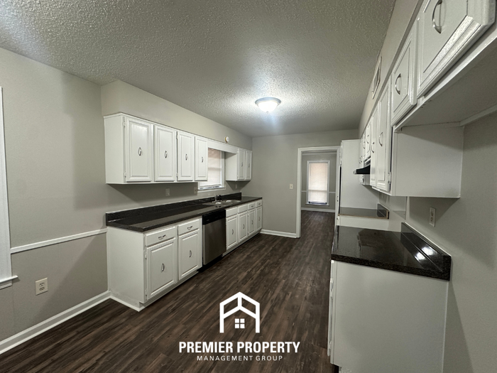 3041 Wood Thrush Dr - Photo 7 of 30