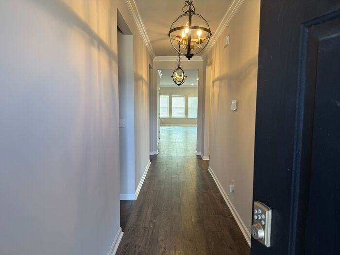 124 Blackburn Trce - Photo 3 of 34