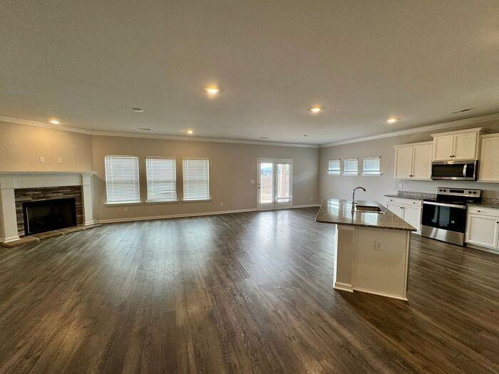 124 Blackburn Trce - Photo 7 of 34