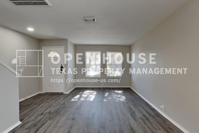 14910 Sugar Crystal Ct - Photo 4 of 22