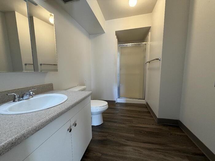 2464 Prince Edward St - Photo 3 of 5