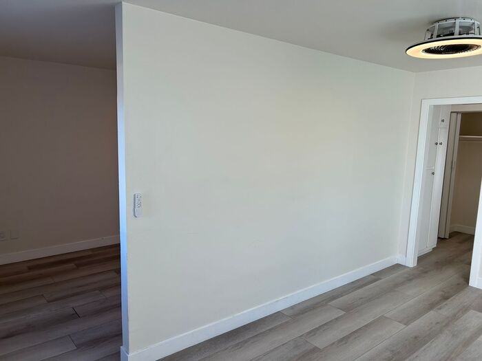 984 Mission Dr #4 - Photo 5 of 19