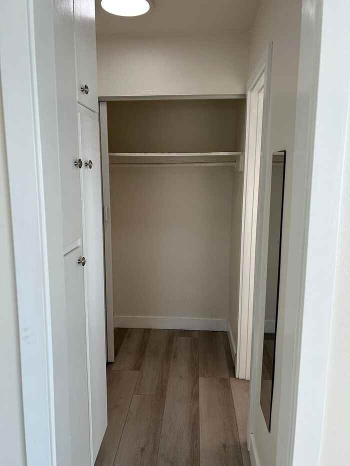 984 Mission Dr #4 - Photo 7 of 19