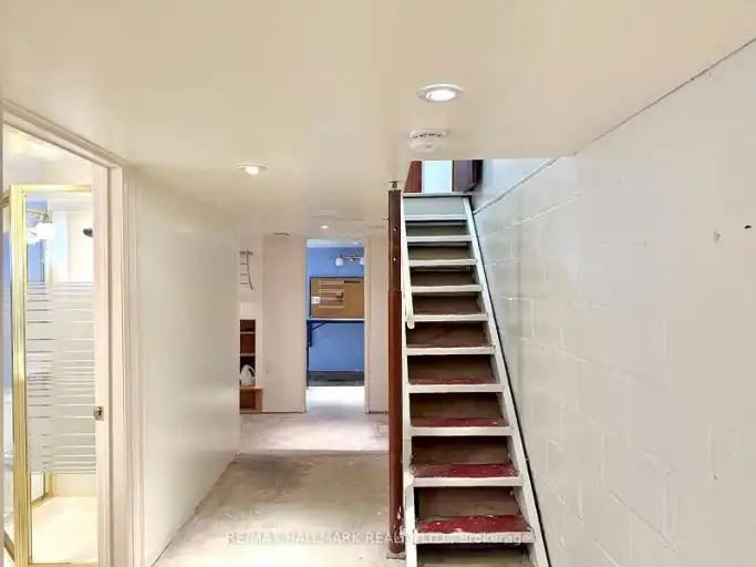 56 Highfield Rd - Photo 2 of 22