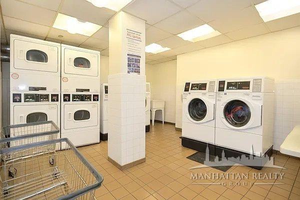 W 55th St #7A - Photo 7 of 8