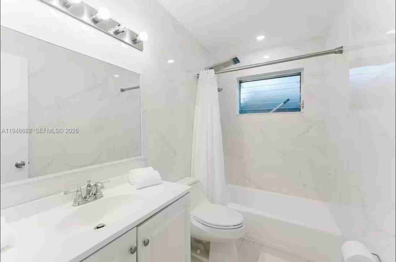 4017 Monroe St #0 - Photo 4 of 24