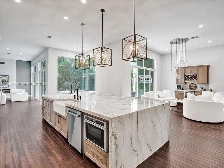 2496 Eagle Run Dr - Photo 7 of 25