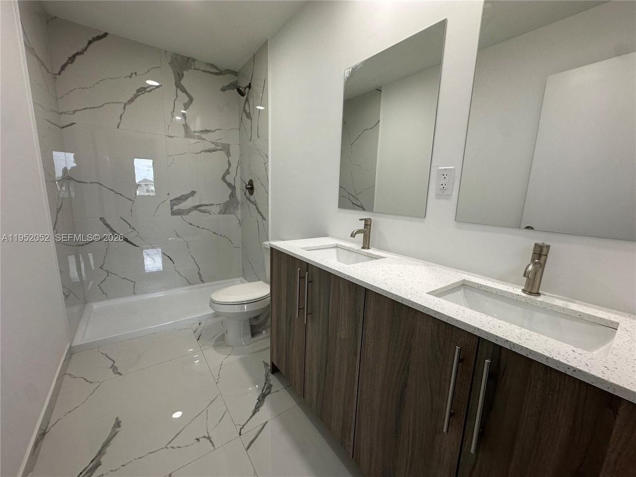 232 Nw 13th Ct #232 - Photo 5 of 14