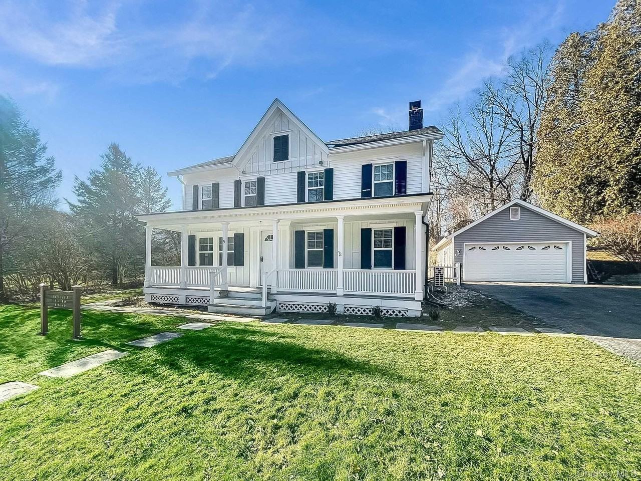 5 Valley Farm Rd - Photo 2 of 28