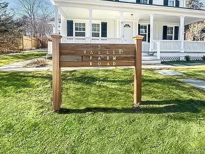 5 Valley Farm Rd - Photo 3 of 28