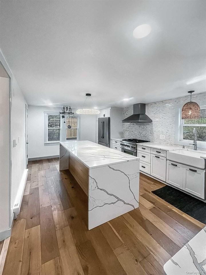 5 Valley Farm Rd - Photo 5 of 28