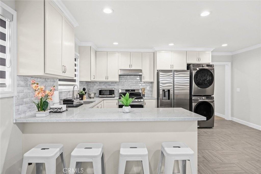 1503 Manley Dr - Photo 3 of 18