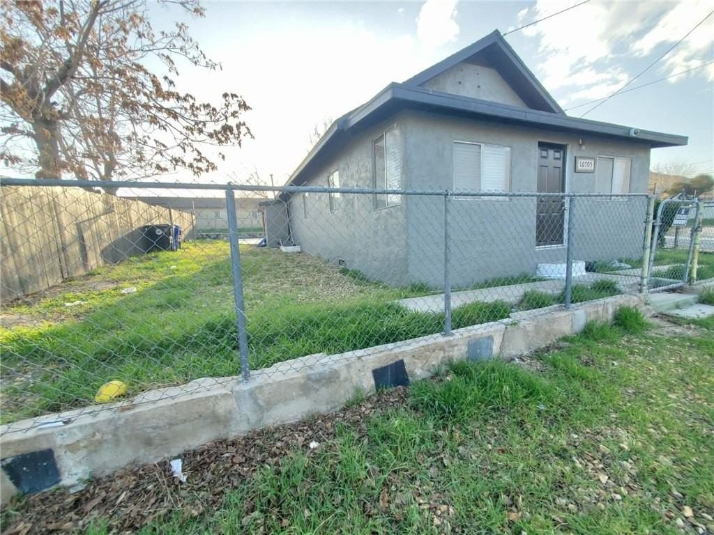 16705 C St - Photo 2 of 13