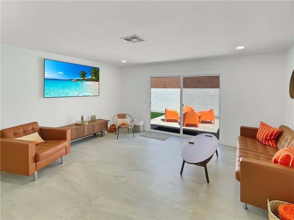 54905 Avenida Diaz - Photo 5 of 30