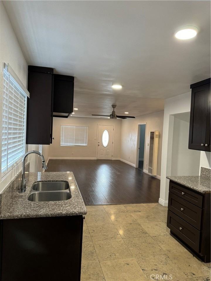 847 W Gage Ave - Photo 4 of 22