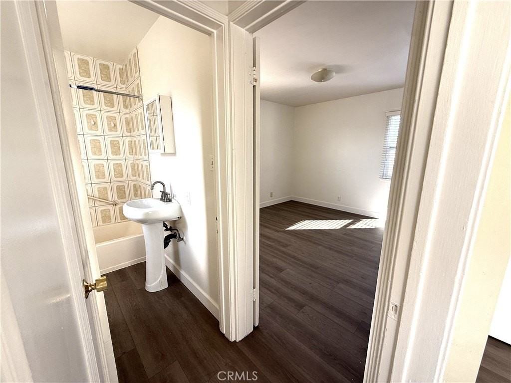 7833 S Normandie Ave #1-2 - Photo 5 of 9