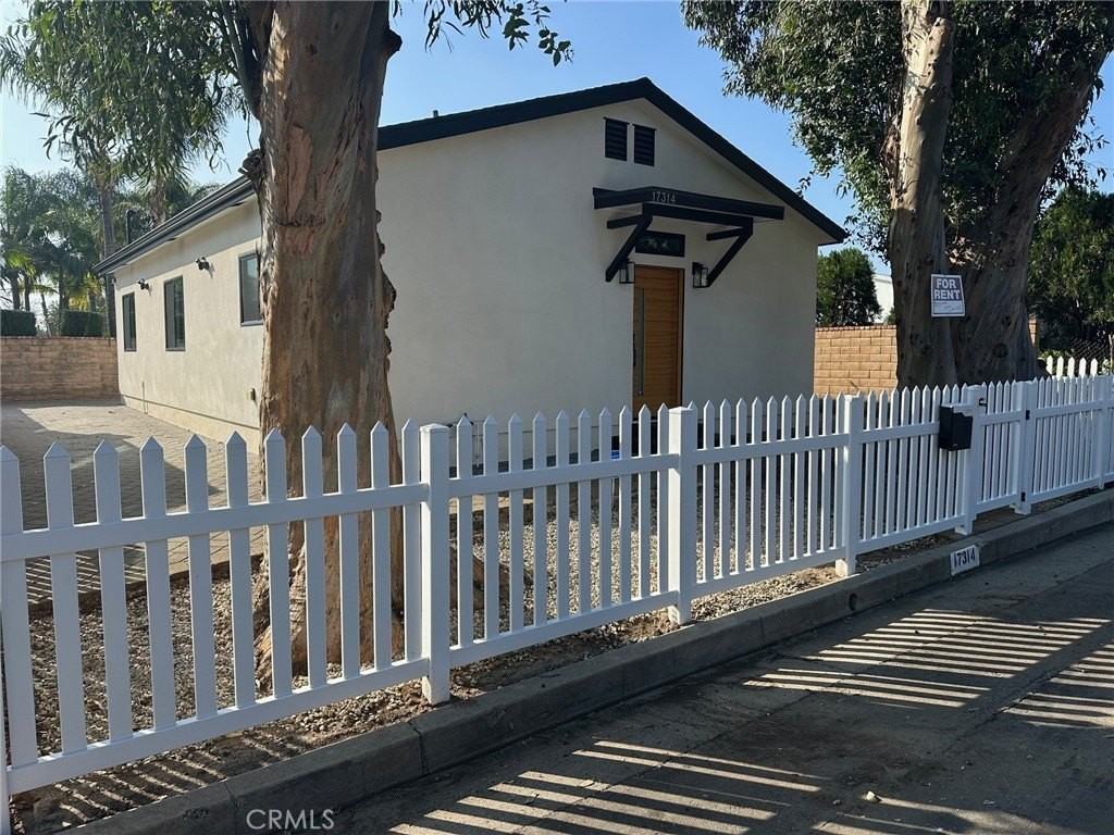 17314 Ludlow St - Photo 3 of 16