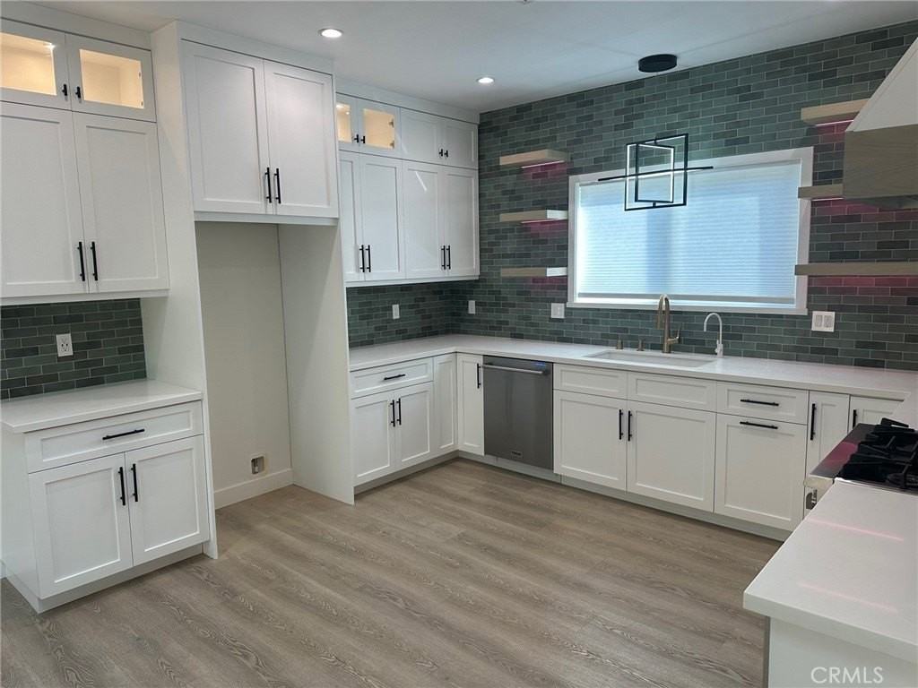 17314 Ludlow St - Photo 5 of 16