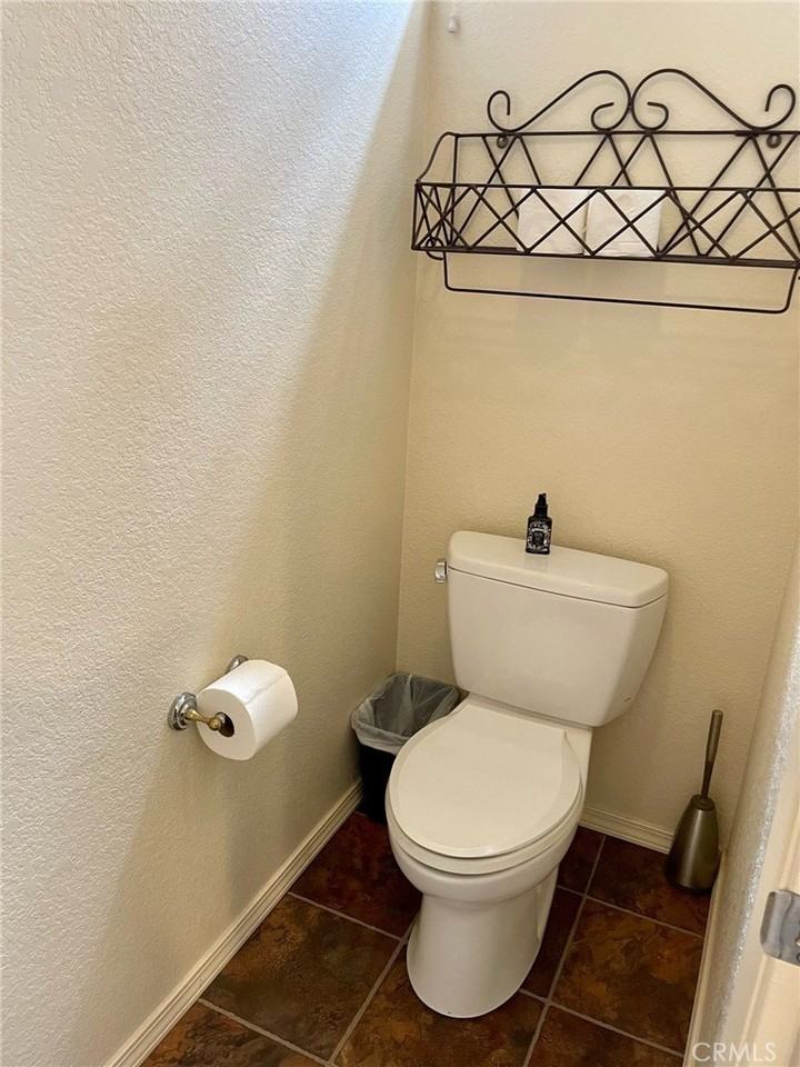 27503 Dandelion Ct - Photo 7 of 36