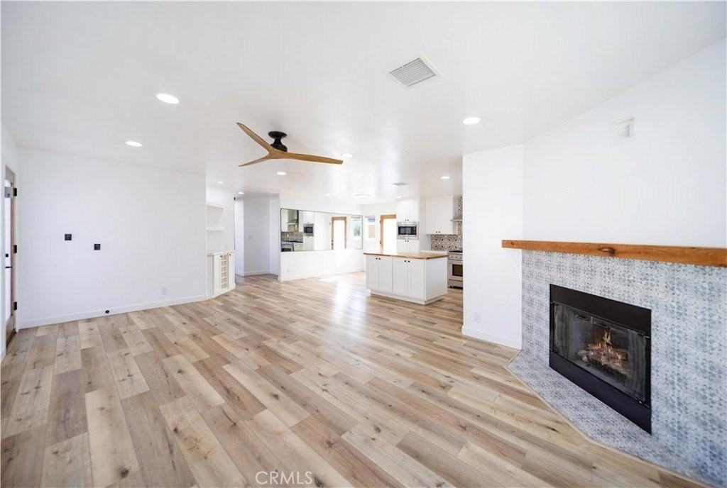 24902 1st Ave - Photo 7 of 50