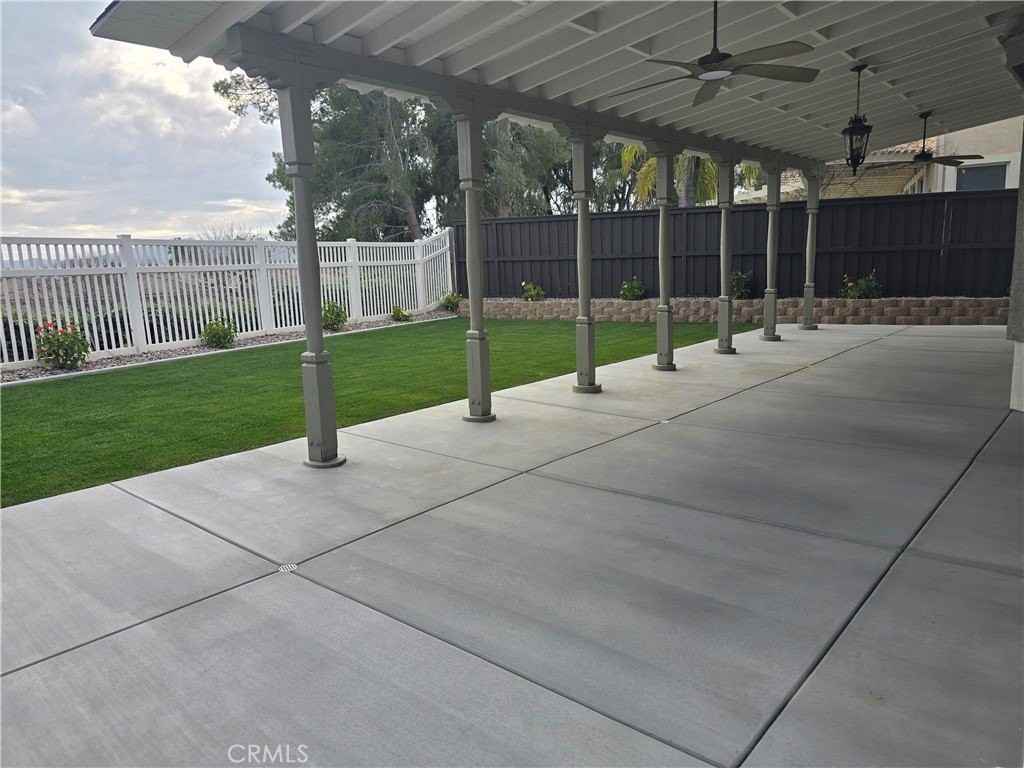 32921 Adelante St - Photo 6 of 36