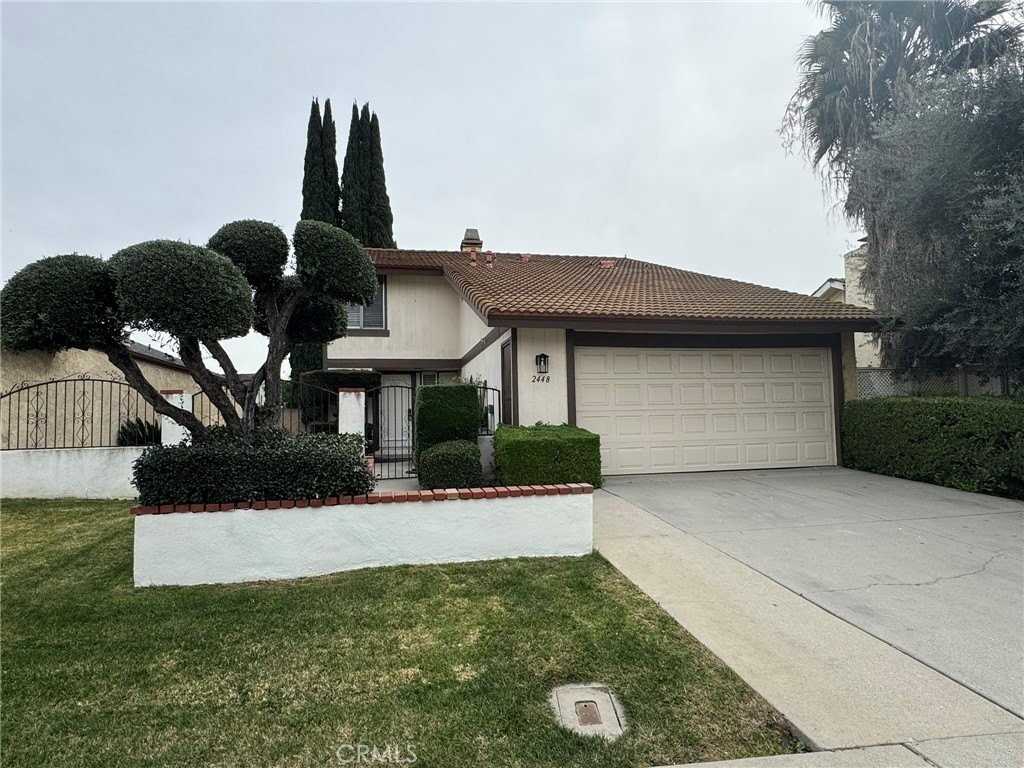 2448 Flora St - Photo 2 of 24