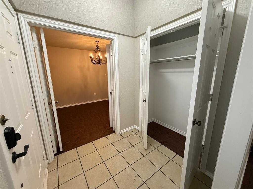 318 Shade Tree St - Photo 6 of 39