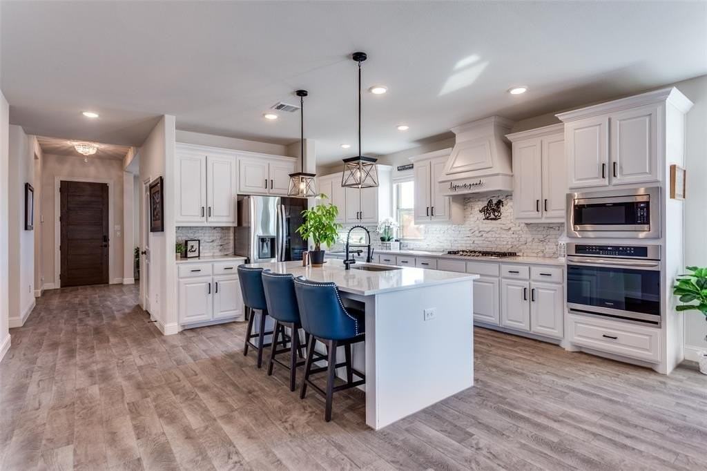 7132 Aves St - Photo 7 of 30