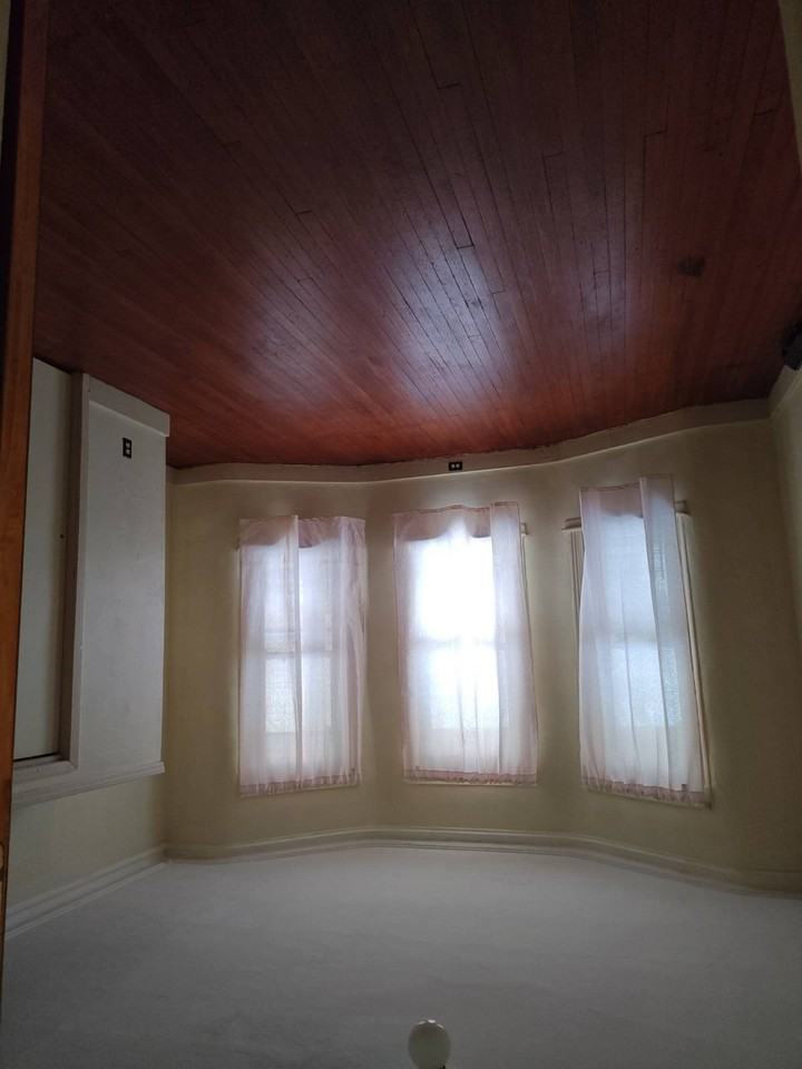 118 Winter Ave #1stFL - Photo 6 of 9