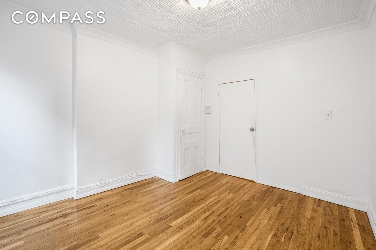 241 Mulberry St #9 - Photo 3 of 9