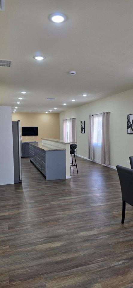 314 N 6th St - Photo 7 of 30