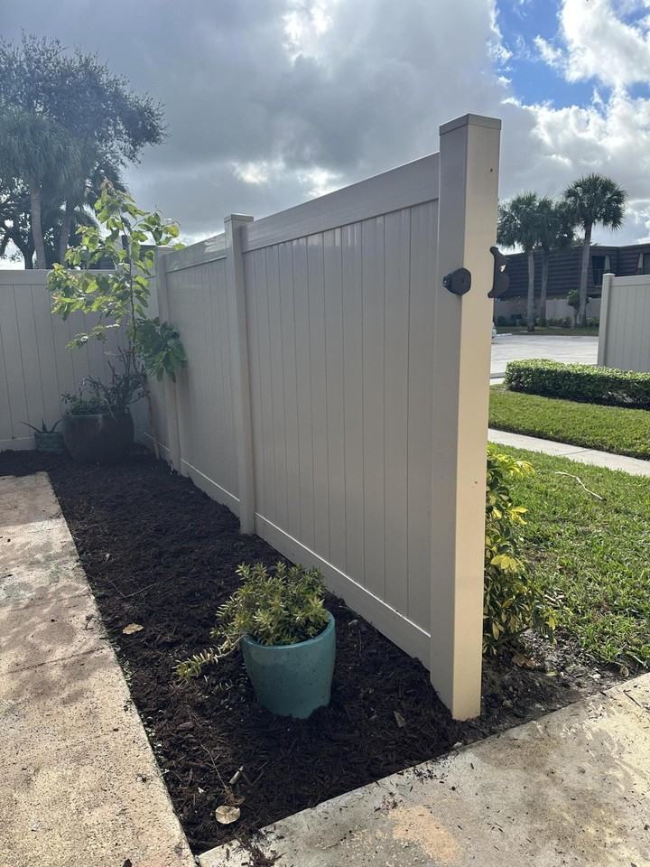 6927 69th Way - Photo 4 of 15