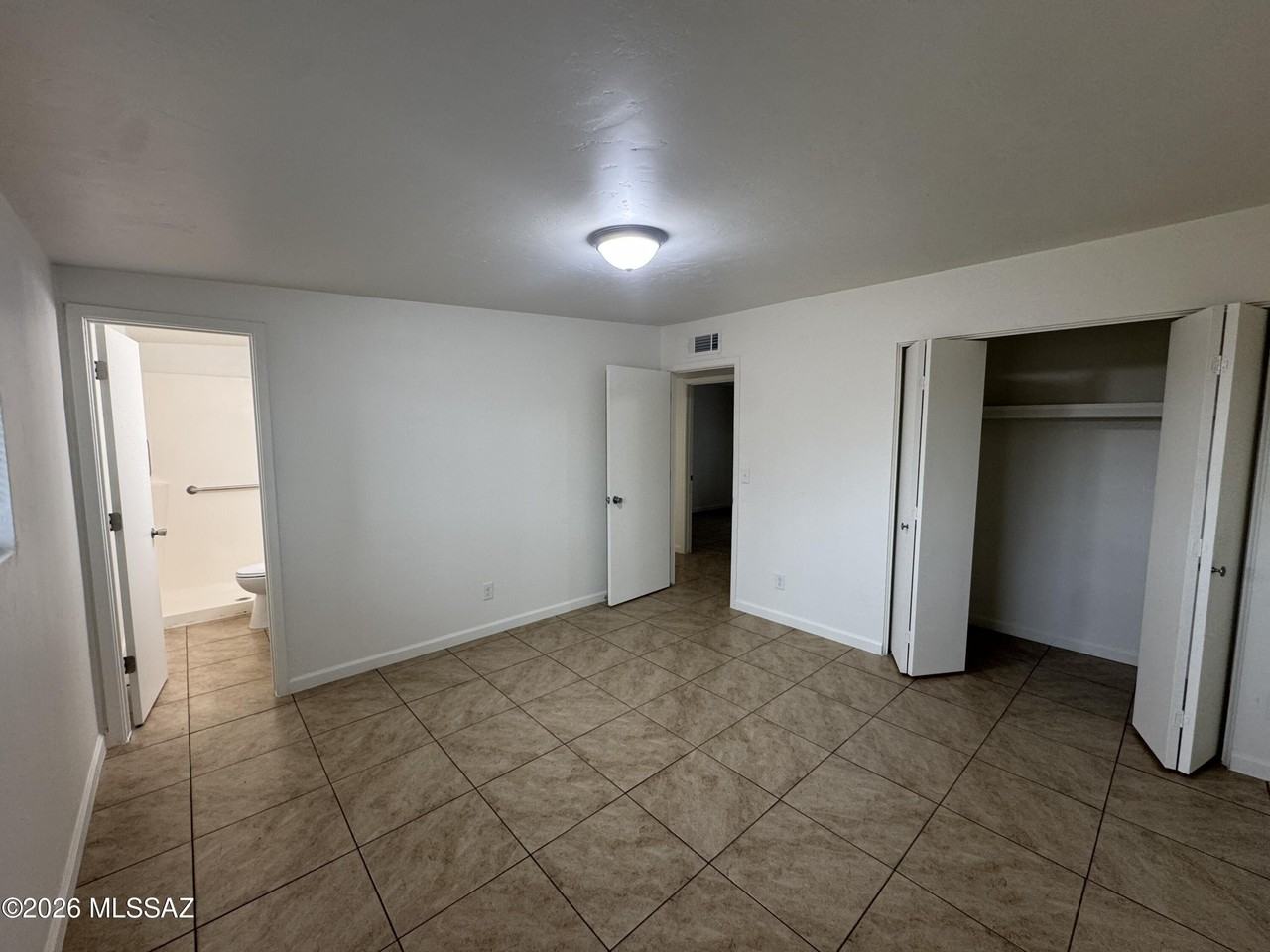 4020 S Silver Beech Ave - Photo 5 of 9